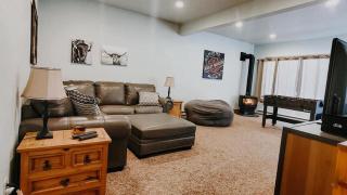 Divided Sky Cabin - Lead - 3