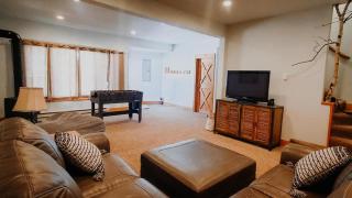 Divided Sky Cabin - Lead - 1