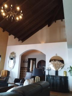 Luxury Colonial Country Villa - Moya - 2