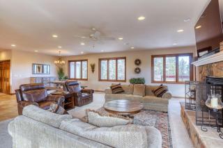 Highland Hilltop Retreat - Rapid City - 1