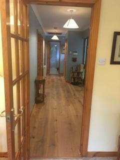 Fuaim Na Mara, The Sound Of The Sea. - Fort William - 2