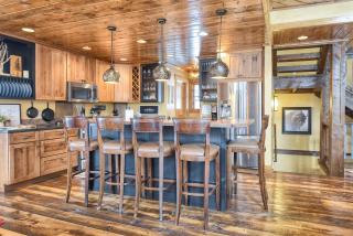 Ore Car Lodge - Lead - 1