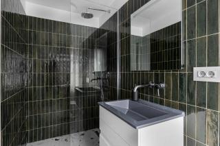 PEAK Aparthotel - Old Town - by CityHost - Braşov - 2
