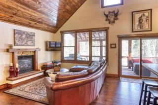 Stem Winder Lodge - 6