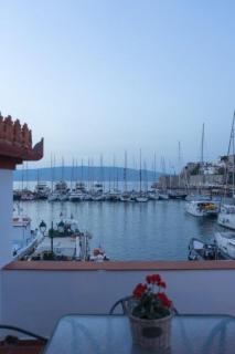 in Hydra - Hydra - 3
