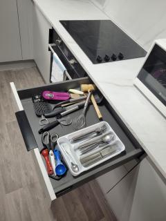RentUnique Nimrod House 2 bed ample parking - Crawley - 9