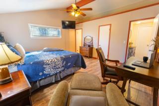 The Hideout at Hills Haven - 6