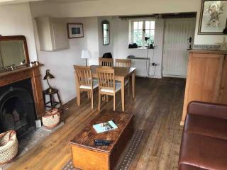 End Cottage, Character Flint Cottage - Burnham Market - 1