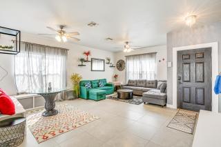 Sunny Peoria Home with Private Pool and Gas Grill! - Peoria - 6