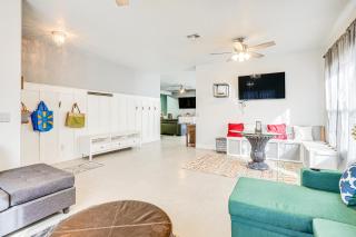 Sunny Peoria Home with Private Pool and Gas Grill! - Peoria - 5