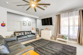 Sunny Peoria Home with Private Pool and Gas Grill! - Peoria - 1
