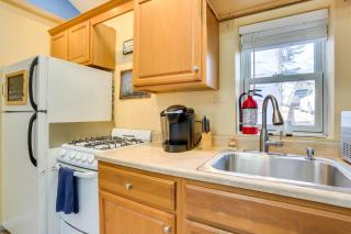 Greenwood Lake Cottage with Shared Dock and Hot Tub! - Hewitt - 3