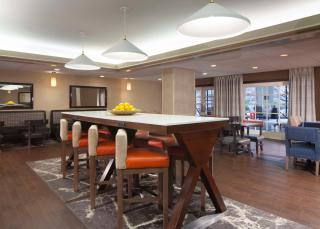 Hampton Inn Charleston-Southridge - 5