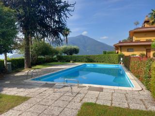 Lovely holiday home with private terrace - Maccagno Inferiore - 0
