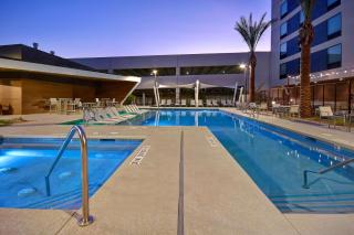 Hampton Inn & Suites Las Vegas Convention Center - No Resort Fee - Las Vegas - 3