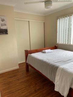 4 bedroom Entire house in Drewvale. - Browns Plains - 1