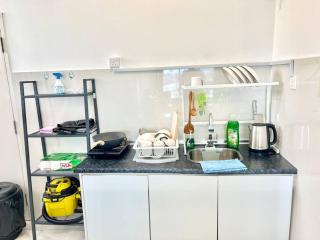 SA 1-10PAX SkyPod Puchong 2Room IOI Mall LRT WiFi - Puchong - 8