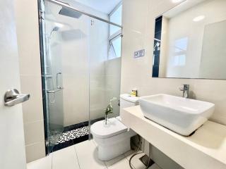 SA 1-10PAX SkyPod Puchong 2Room IOI Mall LRT WiFi - Puchong - 1