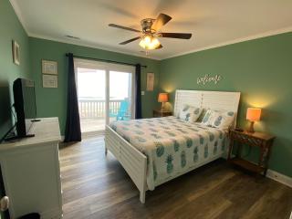 2 if by Sea- East Unit - Emerald Isle - 4