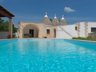Trullo Terra di mezzo with pool, Martina Franca - Martina Franca - 0