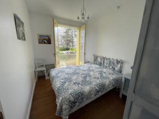 Maison F6 en centre-ville de Royan, à 150m de la plage, avec garage et jardin - FR-1-71-55 - Royan - 1