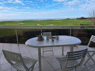 Appartement duplex face mer avec piscine, quartier Golf, 2 chambres, 2 salles d'eau, parking privé - FR-1-323-513 - 8