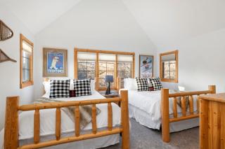 The Lodge, 'North Woods' style, boutique Galena Getaway! - Galena - 2