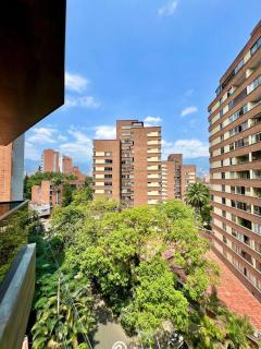 Luxurious & Rustic Medellín Apt - up to 10 people - Medellín - 6