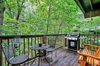 Beary Peaceful Smokies Retreat: Hot-Tub & Pools - 8