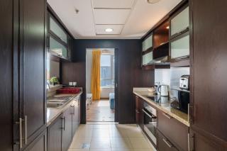 2BR in The Residence with Fireworks View,Near Dubai Mall - Allsopp&Allsopp - 4