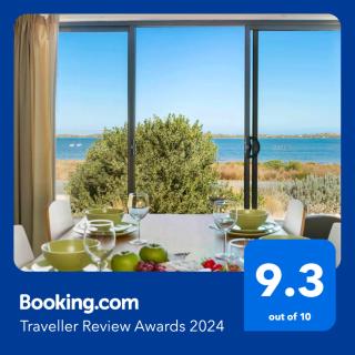 Absolute Waterfront Views and Kayaks - Meningie - 5