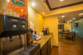 Super 8 by Wyndham Oklahoma Airport Fairgrounds West - Oklahoma City - 8