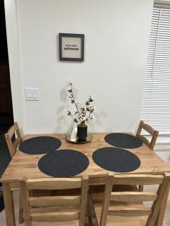 New Cozy modern Studio Apartment - Vancouver - 3