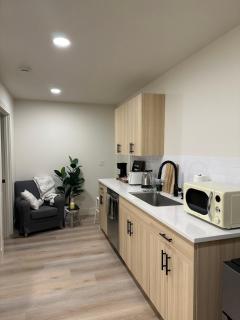 New Cozy modern Studio Apartment - Vancouver - 6