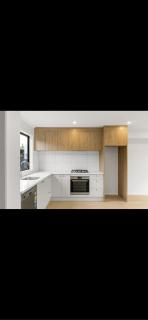 Hamilton New Town House - 2
