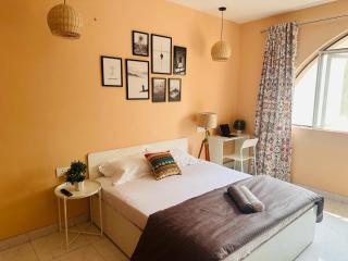 Poetry: Pvt Studio in Koregaon Park . AC WiFi SmartTv - Pune - 4