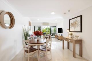 Spacious 2 Bed/2 Bath Garden Apartment Aircon - Brisbane - 8