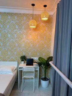 Oxford: Private Studio in Koregaon Park. Lakeview - Pune - 8