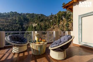 StayVista at Bird's Crest Valley Villa - Rāmgarh - 1