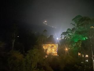 White House Riverside Retreat - 3