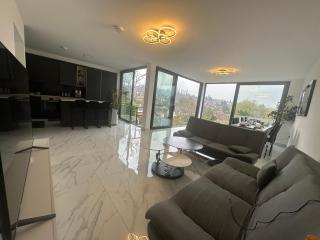 Luxurious & Elegant 6-Bed House - Barnet - 4