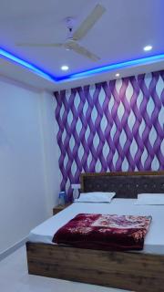 J.M.K. Home Stay - Varanasi - 8