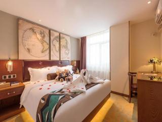 James Joyce Coffetel Kunming Railway Station Huancheng Nan Road Metro Station - 1