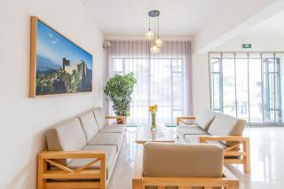 YUN-JING BAISHI VILLA - 9