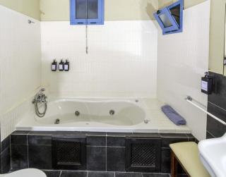 Hotel Utopía - Benalup-Casas Viejas - 3