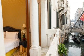 Hotel Colombina - Venice - 8