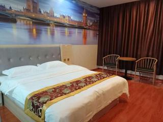 Super 8 Hotel Dingzhou Chongwen Street - Baoding - 1