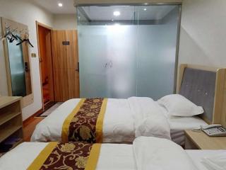 Super 8 Hotel Dingzhou Chongwen Street - 2