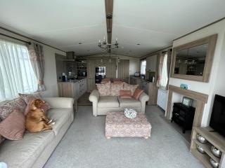 Deck Of The Bay - 1