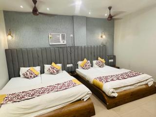 HOTEL DEVA INN - Varanasi - 9